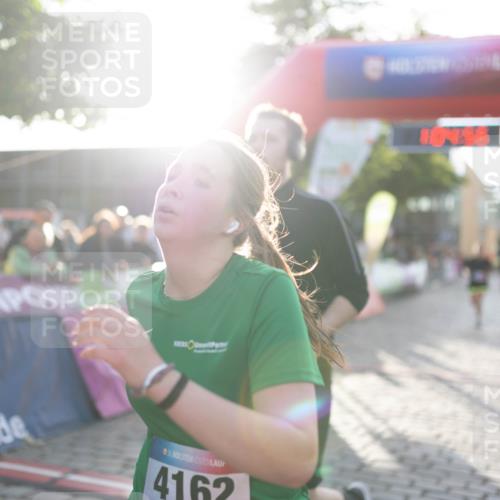 12.06.2026 - Holstenköstenlauf Michael Strokosch http://msf.ph/oto/9750137 12.06.2026 20:05:12 Laufen 4162, 10348 meine-sportfotos.de
