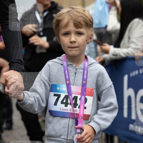 12.06.2026 - Holstenköstenlauf Michael Strokosch http://msf.ph/oto/9750211 12.06.2026 15:03:01 Laufen 36, 36, 36, 7442, 36 meine-sportfotos.de