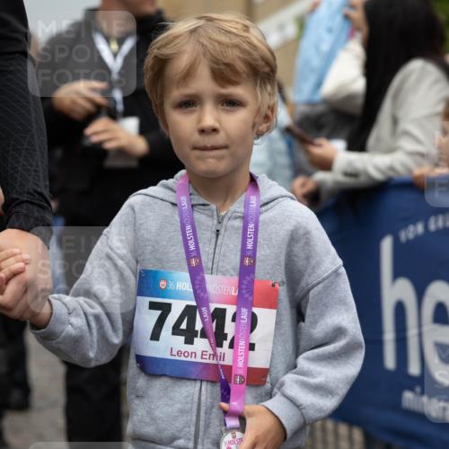 12.06.2026 - Holstenköstenlauf Michael Strokosch http://msf.ph/oto/9750215 12.06.2026 15:03:01 Laufen 36, 36, 36, 36, 7442, 36 meine-sportfotos.de