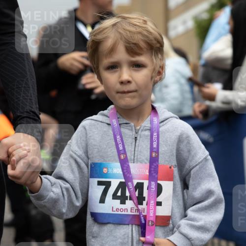12.06.2026 - Holstenköstenlauf Michael Strokosch http://msf.ph/oto/9750217 12.06.2026 15:03:01 Laufen 36, 36, 36, 36, 7442, 36 meine-sportfotos.de