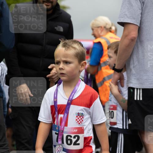 12.06.2026 - Holstenköstenlauf Michael Strokosch http://msf.ph/oto/9750222 12.06.2026 15:03:15 Laufen 36, 7162, 36, 20 meine-sportfotos.de