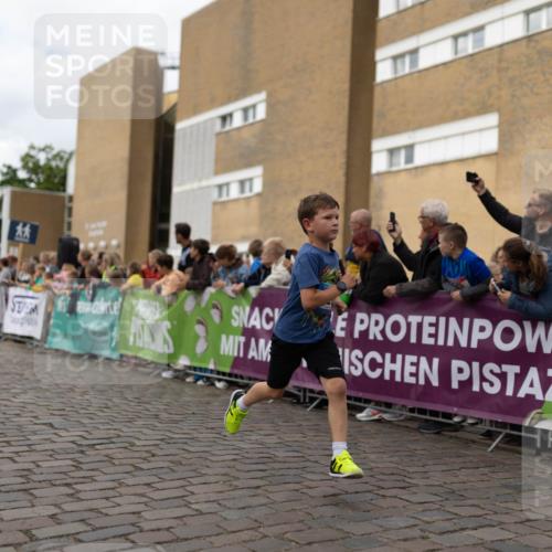 12.06.2026 - Holstenköstenlauf Michael Strokosch http://msf.ph/oto/9750324 12.06.2026 16:06:54 Laufen 25, 26 meine-sportfotos.de