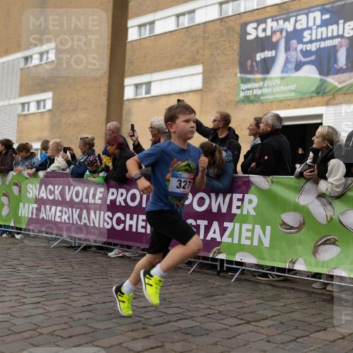 12.06.2026 - Holstenköstenlauf Michael Strokosch http://msf.ph/oto/9750329 12.06.2026 16:06:54 Laufen 25, 26, 327 meine-sportfotos.de