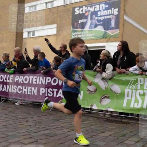 12.06.2026 - Holstenköstenlauf Michael Strokosch http://msf.ph/oto/9750332 12.06.2026 16:06:55 Laufen 25, 26, 32 meine-sportfotos.de
