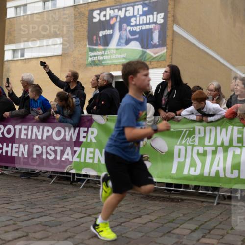 12.06.2026 - Holstenköstenlauf Michael Strokosch http://msf.ph/oto/9750334 12.06.2026 16:06:55 Laufen 25, 26 meine-sportfotos.de