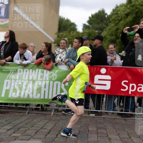 12.06.2026 - Holstenköstenlauf Michael Strokosch http://msf.ph/oto/9750352 12.06.2026 16:07:06 Laufen 25, 26, 2 meine-sportfotos.de