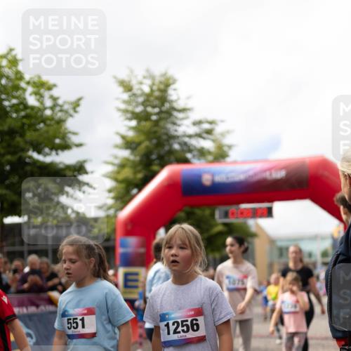 12.06.2026 - Holstenköstenlauf Michael Strokosch http://msf.ph/oto/9750391 12.06.2026 16:08:58 Laufen 551, 36, 1256, 1075, 1256 meine-sportfotos.de