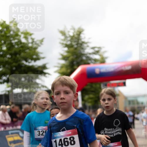 12.06.2026 - Holstenköstenlauf Michael Strokosch http://msf.ph/oto/9750397 12.06.2026 16:09:04 Laufen 32, 1468, 163 meine-sportfotos.de