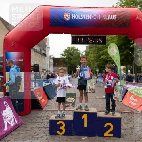 12.06.2026 - Holstenköstenlauf Michael Strokosch http://msf.ph/oto/9750452 12.06.2026 17:16:30 Laufen 88, 07, 38, 39, 1, 40, 3, 1, 2 meine-sportfotos.de