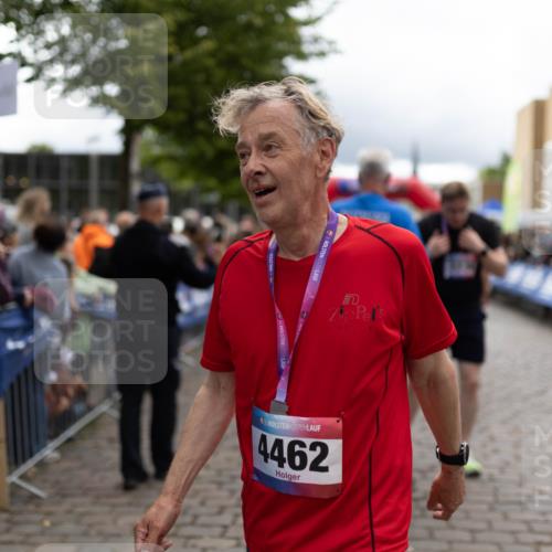 12.06.2026 - Holstenköstenlauf Michael Strokosch http://msf.ph/oto/9750602 12.06.2026 17:54:30 Laufen 5, 4462 meine-sportfotos.de