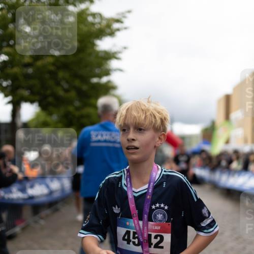 12.06.2026 - Holstenköstenlauf Michael Strokosch http://msf.ph/oto/9750621 12.06.2026 17:54:45 Laufen 36, 36, 45, 42 meine-sportfotos.de