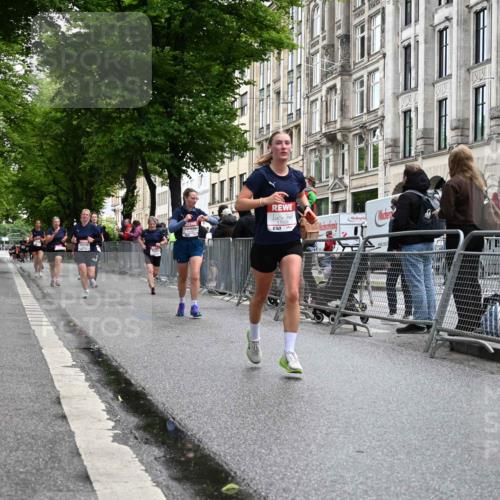 14.06.2026 - REWE Women's Run J. Mangold http://msf.ph/oto/9750649 14.06.2026 10:01:40 Ziel 10177, 10431, 10817, 10860, 11139, 11162, 11180, 11506 meine-sportfotos.de