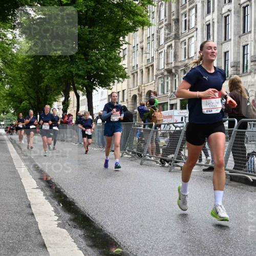 14.06.2026 - REWE Women's Run J. Mangold http://msf.ph/oto/9750652 14.06.2026 10:01:41 Ziel 10177, 10860, 11139, 11162, 11180, 11506, 11511, 11514 meine-sportfotos.de