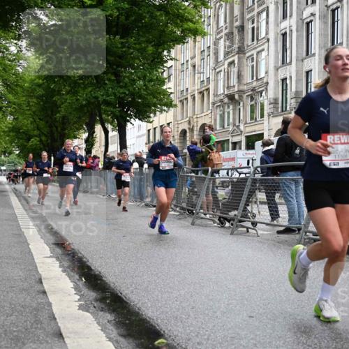 14.06.2026 - REWE Women's Run J. Mangold http://msf.ph/oto/9750653 14.06.2026 10:01:41 Ziel 10177, 10860, 11139, 11162, 11180, 11506, 11511, 11514 meine-sportfotos.de