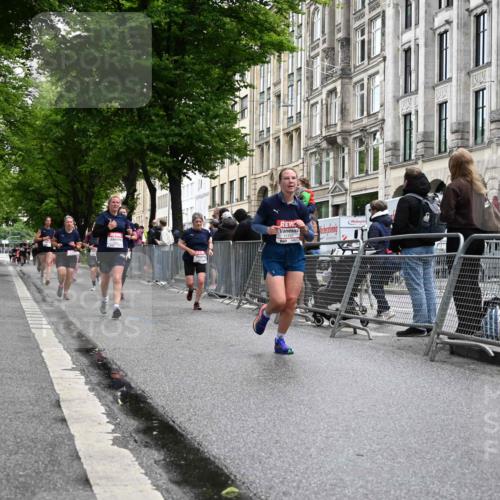 14.06.2026 - REWE Women's Run J. Mangold http://msf.ph/oto/9750656 14.06.2026 10:01:42 Ziel 10177, 10860, 11139, 11162, 11180, 11506, 11511, 11514 meine-sportfotos.de