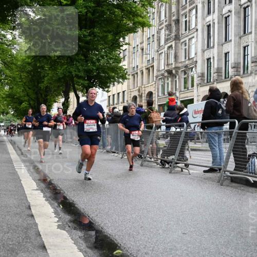 14.06.2026 - REWE Women's Run J. Mangold http://msf.ph/oto/9750662 14.06.2026 10:01:43 Ziel 10177, 10860, 10967, 11162, 11180, 11506, 11511, 11514 meine-sportfotos.de