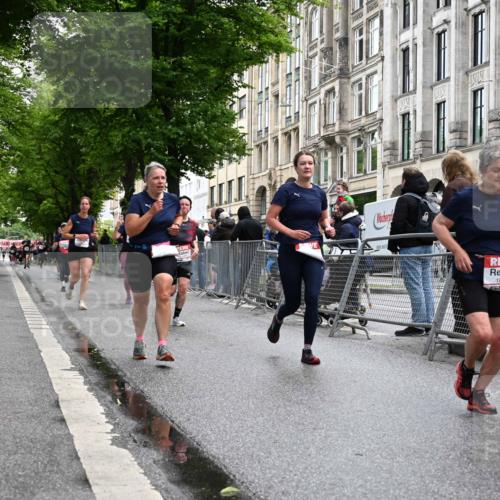 14.06.2026 - REWE Women's Run J. Mangold http://msf.ph/oto/9750672 14.06.2026 10:01:46 Ziel 10132, 10177, 10251, 10340, 10860, 10967, 11162, 11511, 11514 meine-sportfotos.de