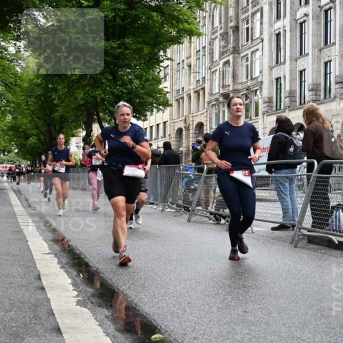 14.06.2026 - REWE Women's Run J. Mangold http://msf.ph/oto/9750674 14.06.2026 10:01:46 Ziel 10132, 10177, 10251, 10340, 10860, 10967, 11162, 11511, 11514 meine-sportfotos.de