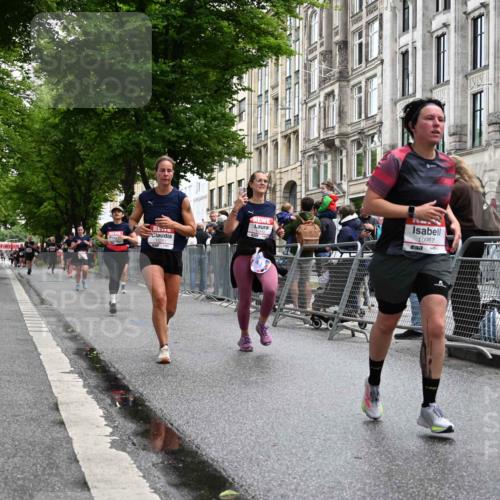 14.06.2026 - REWE Women's Run J. Mangold http://msf.ph/oto/9750684 14.06.2026 10:01:48 Ziel 10132, 10177, 10251, 10340, 10860, 10967, 11511, 11514 meine-sportfotos.de
