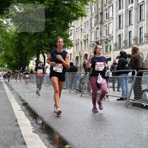 14.06.2026 - REWE Women's Run J. Mangold http://msf.ph/oto/9750687 14.06.2026 10:01:49 Ziel 10132, 10177, 10251, 10340, 10860, 10967, 11511, 11512, 11514 meine-sportfotos.de