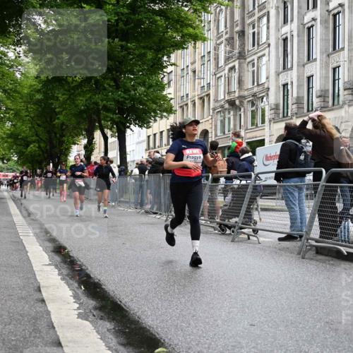 14.06.2026 - REWE Women's Run J. Mangold http://msf.ph/oto/9750695 14.06.2026 10:01:51 Ziel 10132, 10251, 10340, 10967, 11511, 11512, 11513, 11514 meine-sportfotos.de