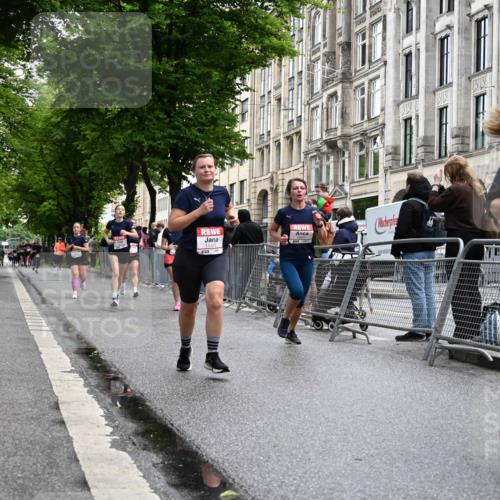 14.06.2026 - REWE Women's Run J. Mangold http://msf.ph/oto/9750721 14.06.2026 10:02:02 Ziel 10622, 10733, 10772, 10904, 10945, 10946, 11032, 11191, 11329 meine-sportfotos.de