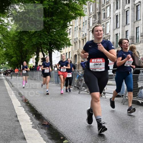 14.06.2026 - REWE Women's Run J. Mangold http://msf.ph/oto/9750727 14.06.2026 10:02:03 Ziel 10622, 10733, 10772, 10904, 10945, 10946, 11032, 11191, 11329 meine-sportfotos.de