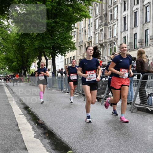 14.06.2026 - REWE Women's Run J. Mangold http://msf.ph/oto/9750737 14.06.2026 10:02:05 Ziel 10622, 10733, 10772, 10904, 10945, 10946, 11032, 11191, 11329 meine-sportfotos.de