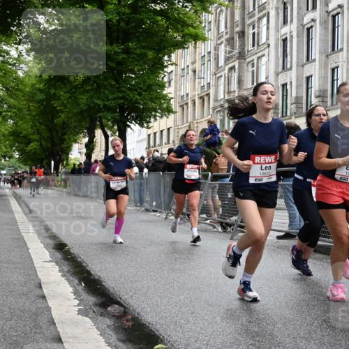 14.06.2026 - REWE Women's Run J. Mangold http://msf.ph/oto/9750740 14.06.2026 10:02:05 Ziel 10622, 10733, 10772, 10904, 10945, 10946, 11032, 11191, 11329 meine-sportfotos.de