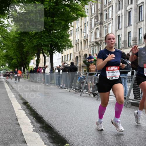 14.06.2026 - REWE Women's Run J. Mangold http://msf.ph/oto/9750748 14.06.2026 10:02:07 Ziel 10622, 10733, 10772, 10904, 10945, 10946, 11191 meine-sportfotos.de