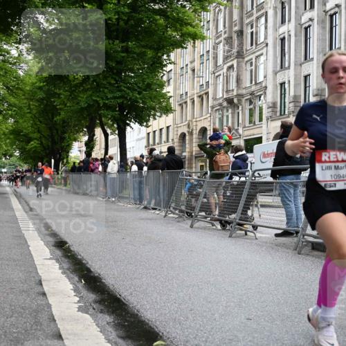 14.06.2026 - REWE Women's Run J. Mangold http://msf.ph/oto/9750750 14.06.2026 10:02:07 Ziel 10622, 10733, 10772, 10904, 10945, 10946, 11191 meine-sportfotos.de