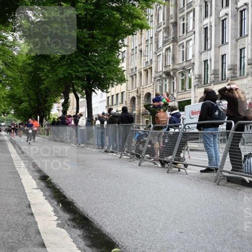 14.06.2026 - REWE Women's Run J. Mangold http://msf.ph/oto/9750751 14.06.2026 10:02:08 Ziel 10622, 10733, 10772, 10904, 10945, 10946, 11191 meine-sportfotos.de
