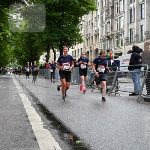 14.06.2026 - REWE Women's Run J. Mangold http://msf.ph/oto/9750769 14.06.2026 10:02:22 Ziel 10617, 10639, 10780, 10932, 11102, 11201, 11448, 11469 meine-sportfotos.de