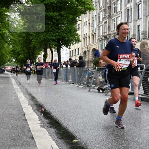 14.06.2026 - REWE Women's Run J. Mangold http://msf.ph/oto/9750779 14.06.2026 10:02:23 Ziel 10181, 10617, 10639, 10780, 10932, 11102, 11110, 11201, 11448, 11469 meine-sportfotos.de