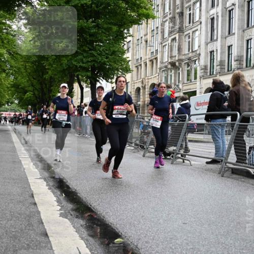 14.06.2026 - REWE Women's Run J. Mangold http://msf.ph/oto/9750781 14.06.2026 10:02:27 Ziel 10181, 10617, 10639, 10932, 11110, 11201, 11448, 11469 meine-sportfotos.de
