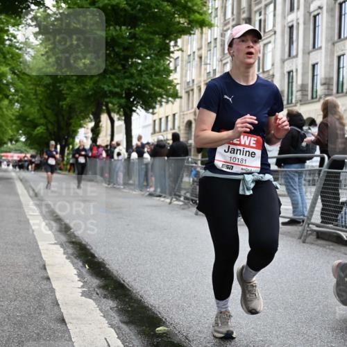 14.06.2026 - REWE Women's Run J. Mangold http://msf.ph/oto/9750794 14.06.2026 10:02:29 Ziel 10181, 10639, 11110, 11448, 11469 meine-sportfotos.de