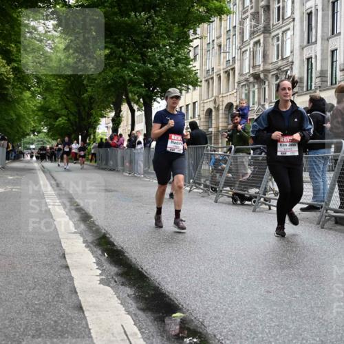 14.06.2026 - REWE Women's Run J. Mangold http://msf.ph/oto/9750800 14.06.2026 10:02:35 Ziel 10170, 10631, 10753 meine-sportfotos.de