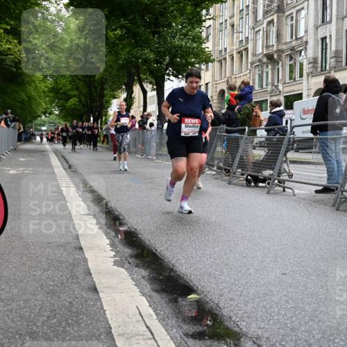 14.06.2026 - REWE Women's Run J. Mangold http://msf.ph/oto/9750807 14.06.2026 10:02:45 Ziel 10224, 11350, 11523 meine-sportfotos.de