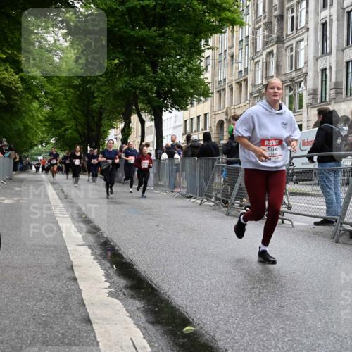 14.06.2026 - REWE Women's Run J. Mangold http://msf.ph/oto/9750831 14.06.2026 10:02:51 Ziel 10028, 10029, 10224, 10510, 11444, 11523 meine-sportfotos.de