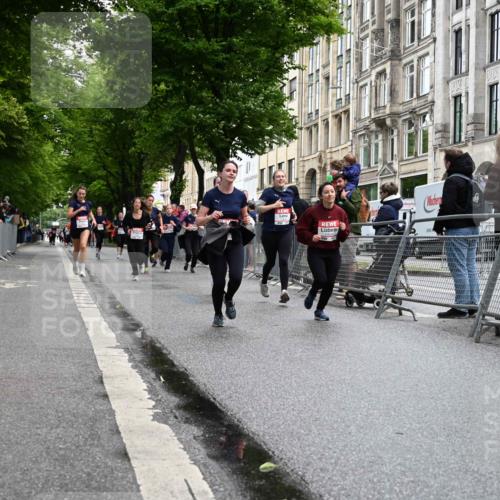 14.06.2026 - REWE Women's Run J. Mangold http://msf.ph/oto/9750836 14.06.2026 10:02:55 Ziel 10028, 10029, 10510, 10527, 10670, 10785, 11208, 11444 meine-sportfotos.de