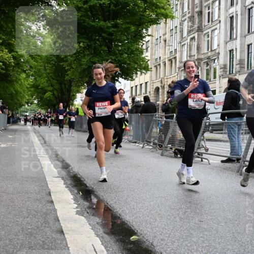 14.06.2026 - REWE Women's Run J. Mangold http://msf.ph/oto/9750849 14.06.2026 10:02:57 Ziel 10026, 10028, 10029, 10421, 10510, 10527, 10652, 10670, 10785, 11208 meine-sportfotos.de