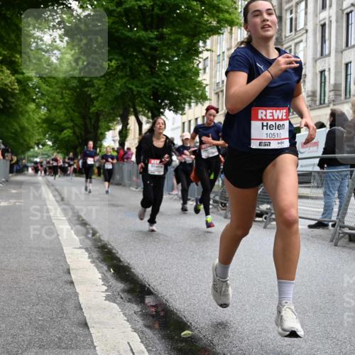 14.06.2026 - REWE Women's Run J. Mangold http://msf.ph/oto/9750854 14.06.2026 10:02:58 Ziel 10026, 10028, 10029, 10323, 10421, 10510, 10527, 10652, 10670, 10785, 11208, 11366 meine-sportfotos.de