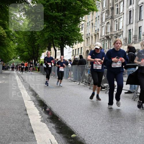 14.06.2026 - REWE Women's Run J. Mangold http://msf.ph/oto/9750870 14.06.2026 10:03:01 Ziel 10026, 10028, 10323, 10421, 10510, 10527, 10652, 10670, 10785, 11208, 11366 meine-sportfotos.de