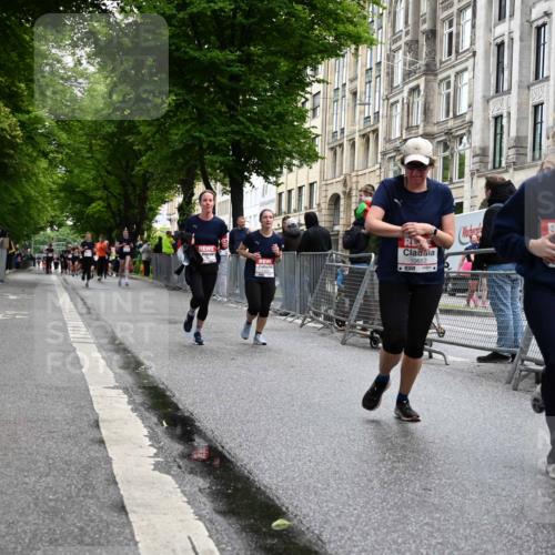 14.06.2026 - REWE Women's Run J. Mangold http://msf.ph/oto/9750875 14.06.2026 10:03:02 Ziel 10026, 10323, 10421, 10527, 10652, 10670, 10785, 11208, 11366 meine-sportfotos.de