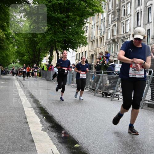 14.06.2026 - REWE Women's Run J. Mangold http://msf.ph/oto/9750877 14.06.2026 10:03:02 Ziel 10026, 10323, 10421, 10527, 10652, 10670, 10785, 11208, 11366 meine-sportfotos.de