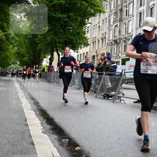 14.06.2026 - REWE Women's Run J. Mangold http://msf.ph/oto/9750878 14.06.2026 10:03:03 Ziel 10026, 10323, 10421, 10527, 10652, 11208, 11366 meine-sportfotos.de