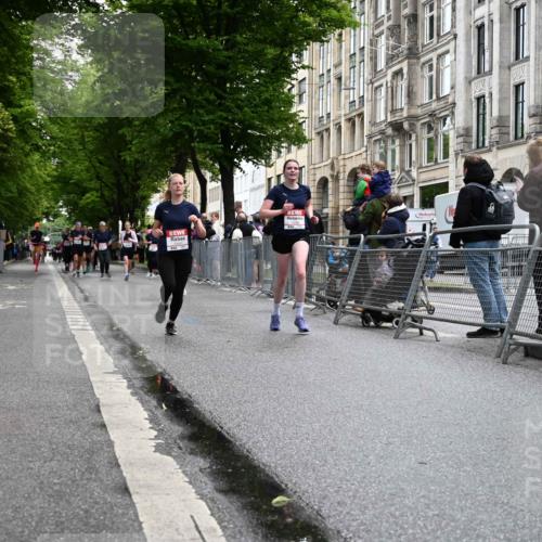 14.06.2026 - REWE Women's Run J. Mangold http://msf.ph/oto/9750893 14.06.2026 10:03:09 Ziel 10032, 10549, 10647 meine-sportfotos.de
