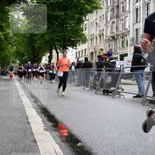 14.06.2026 - REWE Women's Run J. Mangold http://msf.ph/oto/9750905 14.06.2026 10:03:12 Ziel 10032, 10549, 10647 meine-sportfotos.de