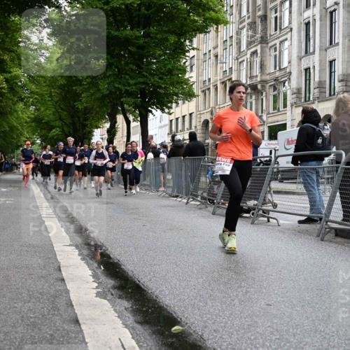 14.06.2026 - REWE Women's Run J. Mangold http://msf.ph/oto/9750911 14.06.2026 10:03:13 Ziel 10032, 10549, 10647, 10938, 10953, 10983 meine-sportfotos.de