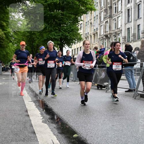 14.06.2026 - REWE Women's Run J. Mangold http://msf.ph/oto/9750924 14.06.2026 10:03:18 Ziel 10032, 10268, 10375, 10483, 10528, 10529, 10724, 10750, 10898, 10938, 10953, 10983, 11158, 11243, 11288, 11377, 11397, 11531 meine-sportfotos.de